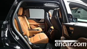 Lincoln Aviator, 2023 — миниатюра 12