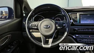Kia Carnival, 2017 — миниатюра 13