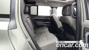 Land Rover Defender, 2022 — миниатюра 12