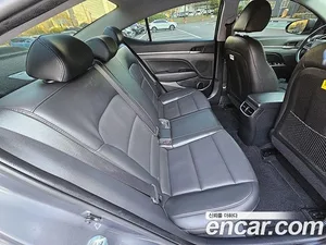 Hyundai Avante, 2017 — миниатюра 13