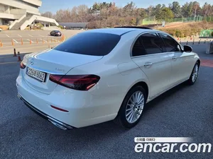 Mercedes-Benz E-Class, 2022 — миниатюра 2