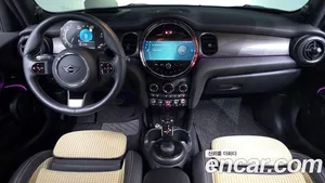 Mini Cooper, 2023 — миниатюра 6