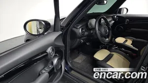 Mini Cooper, 2023 — миниатюра 10