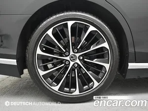 Lexus LS, 2021 — миниатюра 5