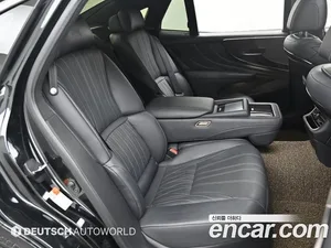 Lexus LS, 2021 — миниатюра 12