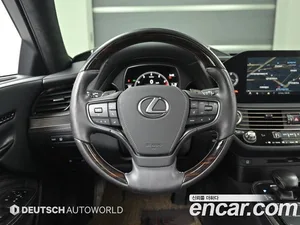 Lexus LS, 2021 — миниатюра 13