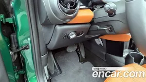 Mini Cooper Convertible, 2024 — миниатюра 17