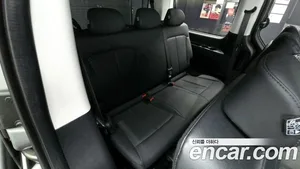 Hyundai Staria, 2023 — миниатюра 13