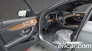 Mercedes-Benz E-Class, 2021 — миниатюра 10