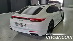 Porsche Panamera, 2020 — миниатюра 2