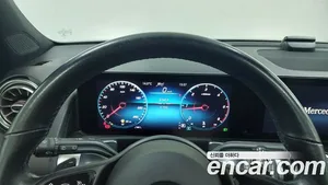 Mercedes-Benz GLB-Class, 2021 — миниатюра 8