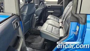 Ford Bronco, 2023 — миниатюра 12