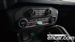 Ford Bronco, 2023 — миниатюра 17