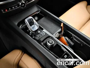 Volvo S60, 2024 — миниатюра 9