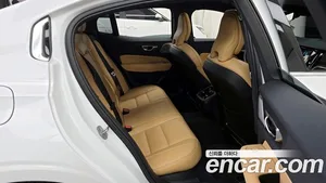 Volvo S60, 2024 — миниатюра 12