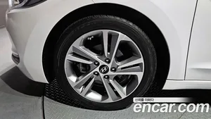 Hyundai Avante, 2018 — миниатюра 5