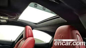 Maserati Ghibli, 2022 — миниатюра 19