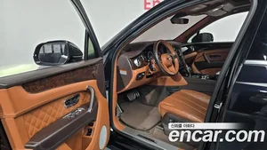 Bentley Bentayga, 2018 — миниатюра 10