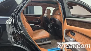 Bentley Bentayga, 2018 — миниатюра 12