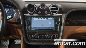 Bentley Bentayga, 2018 — миниатюра 14