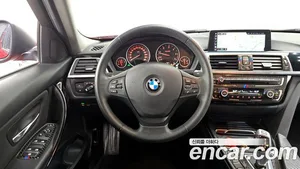 BMW 3-Series, 2017 — миниатюра 13