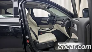 Volvo XC40, 2023 — миниатюра 11