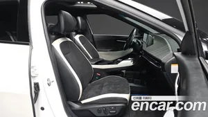 Kia EV6, 2023 — миниатюра 11