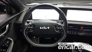 Kia EV6, 2023 — миниатюра 13