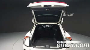 Kia EV6, 2023 — миниатюра 20