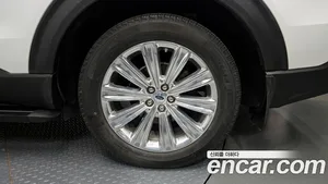 Ford Explorer, 2020 — миниатюра 6
