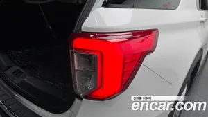 Ford Explorer, 2020 — миниатюра 8
