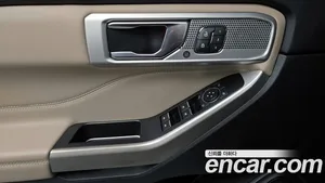 Ford Explorer, 2020 — миниатюра 13