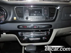 Kia Carnival, 2017 — миниатюра 12
