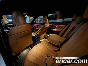Mercedes-Benz E-Class, 2025 — миниатюра 9