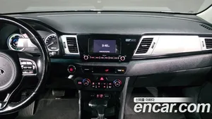 Kia Niro, 2016 — миниатюра 18