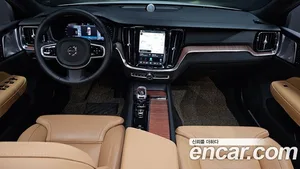 Volvo S60, 2024 — миниатюра 7