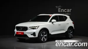 Volvo XC40, 2023 — миниатюра 1