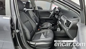 Kia Stonic, 2019 — миниатюра 10