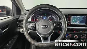 Kia Stonic, 2019 — миниатюра 13