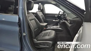 Ford Explorer, 2021 — миниатюра 10