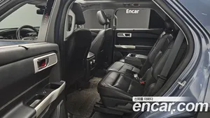 Ford Explorer, 2021 — миниатюра 12