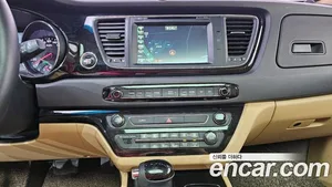 Kia Carnival, 2015 — миниатюра 15