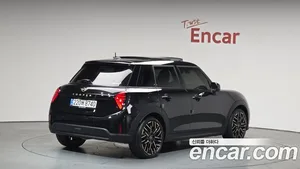 Mini Cooper, 2025 — миниатюра 1