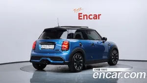 Mini Cooper, 2022 — миниатюра 2