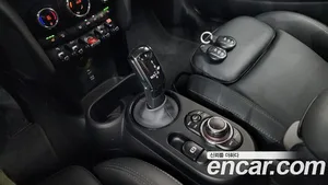 Mini Cooper, 2022 — миниатюра 9