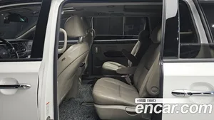 Kia Carnival, 2018 — миниатюра 12