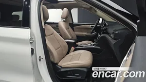 Ford Explorer, 2021 — миниатюра 10