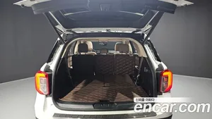 Ford Explorer, 2021 — миниатюра 20