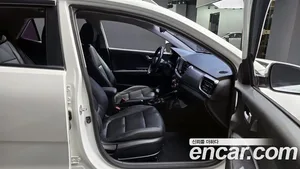 Kia Stonic, 2017 — миниатюра 10