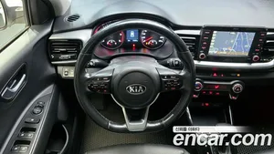 Kia Stonic, 2017 — миниатюра 14